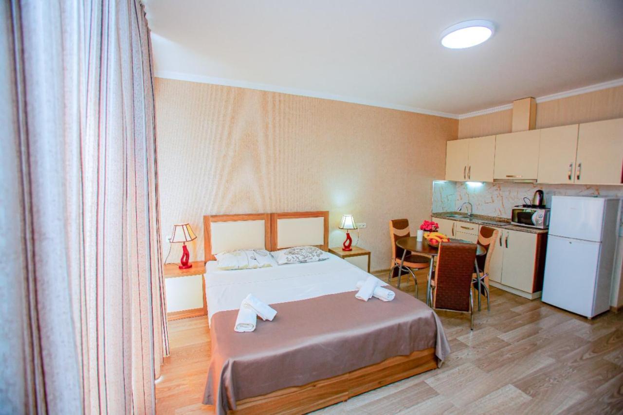 Tower Apartments Batumi Exterior foto